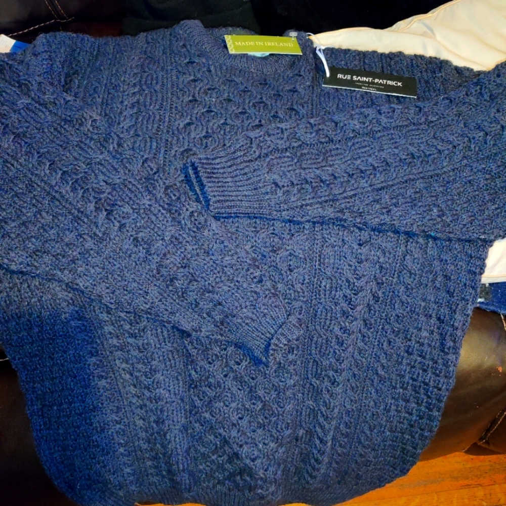 Rue Saint-Patrick Sweater made in Ireland, Size 2xl